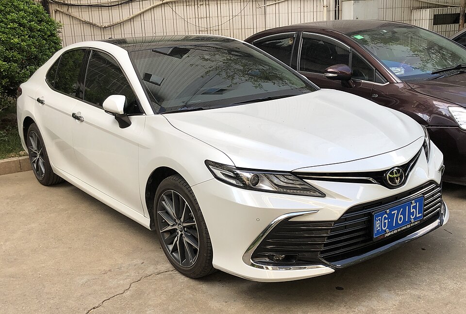 Фото модели Toyota Camry; цвет и комплектация могут отличаться, это не автомобиль компании